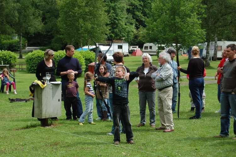op camping relaxi ardennen activiteit boogschieten