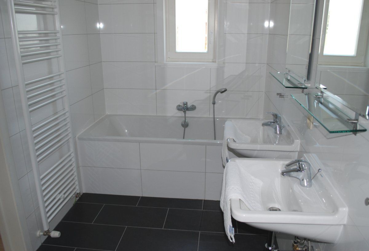 badkamer met een ligbad