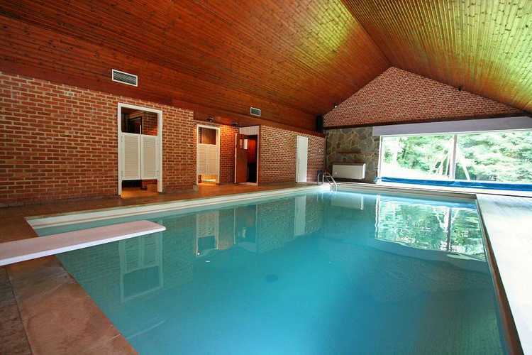 binnenzwembad in de bungalow ardennen