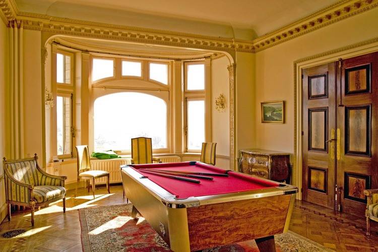 Biljart in de speelkamer