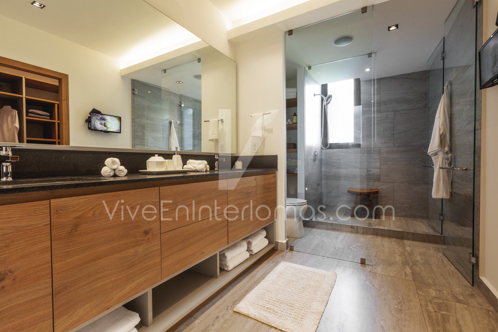 baño muestra aurea departamentos