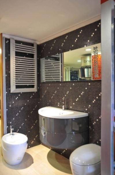 bagno piastrellato