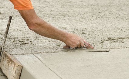 screeding a floor