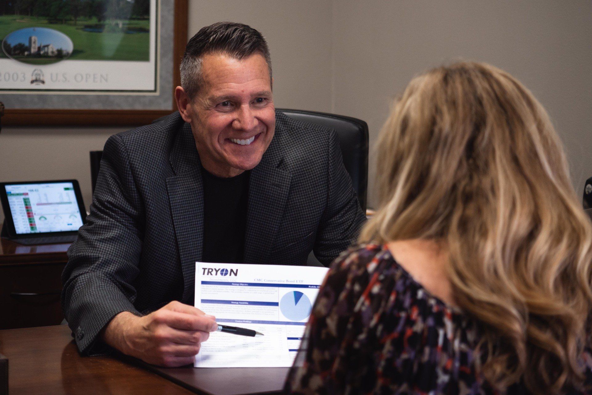 man and woman-retirement-planning-Tryon Investments Iowa City