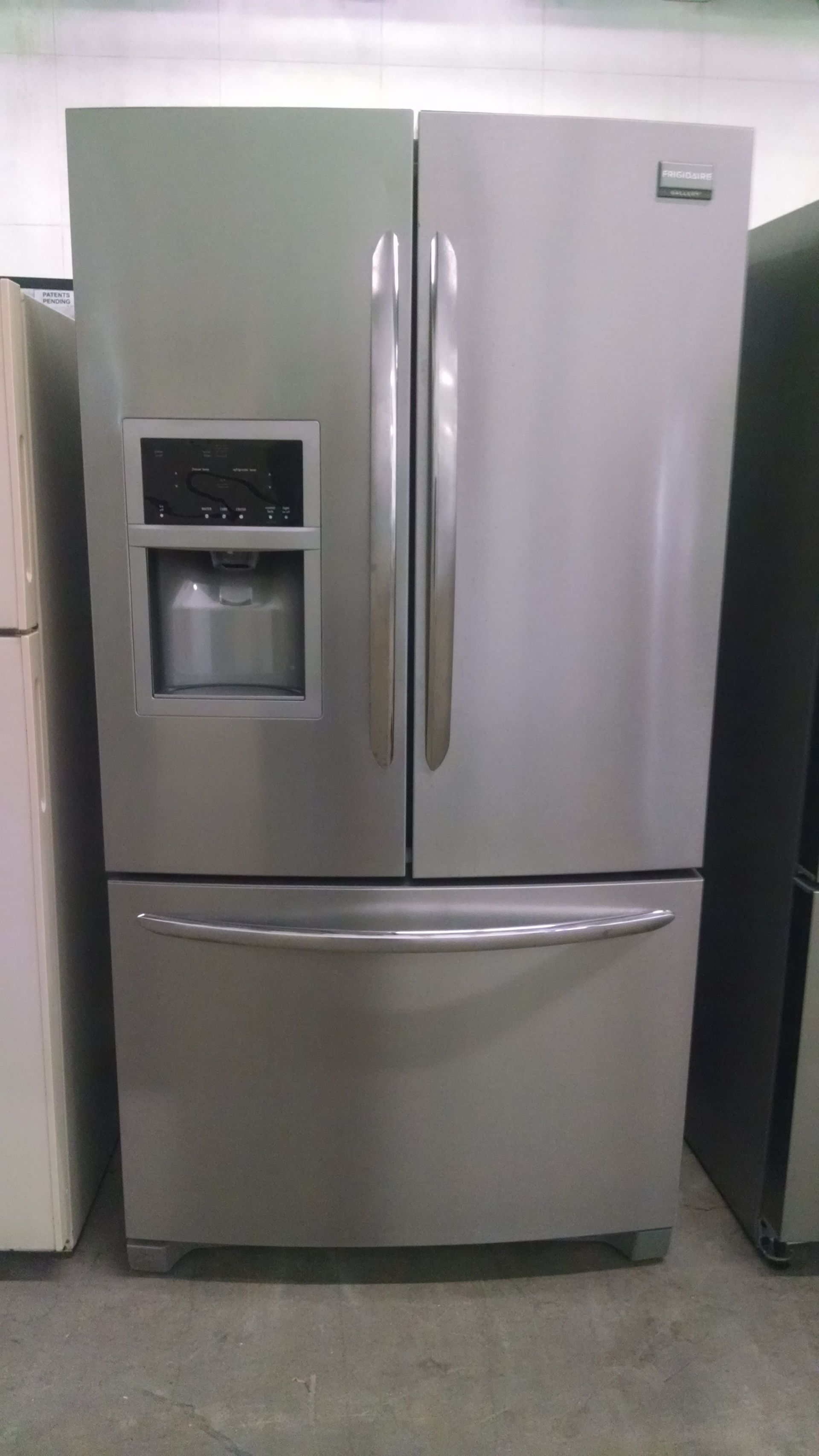 Top freezer refrigerator