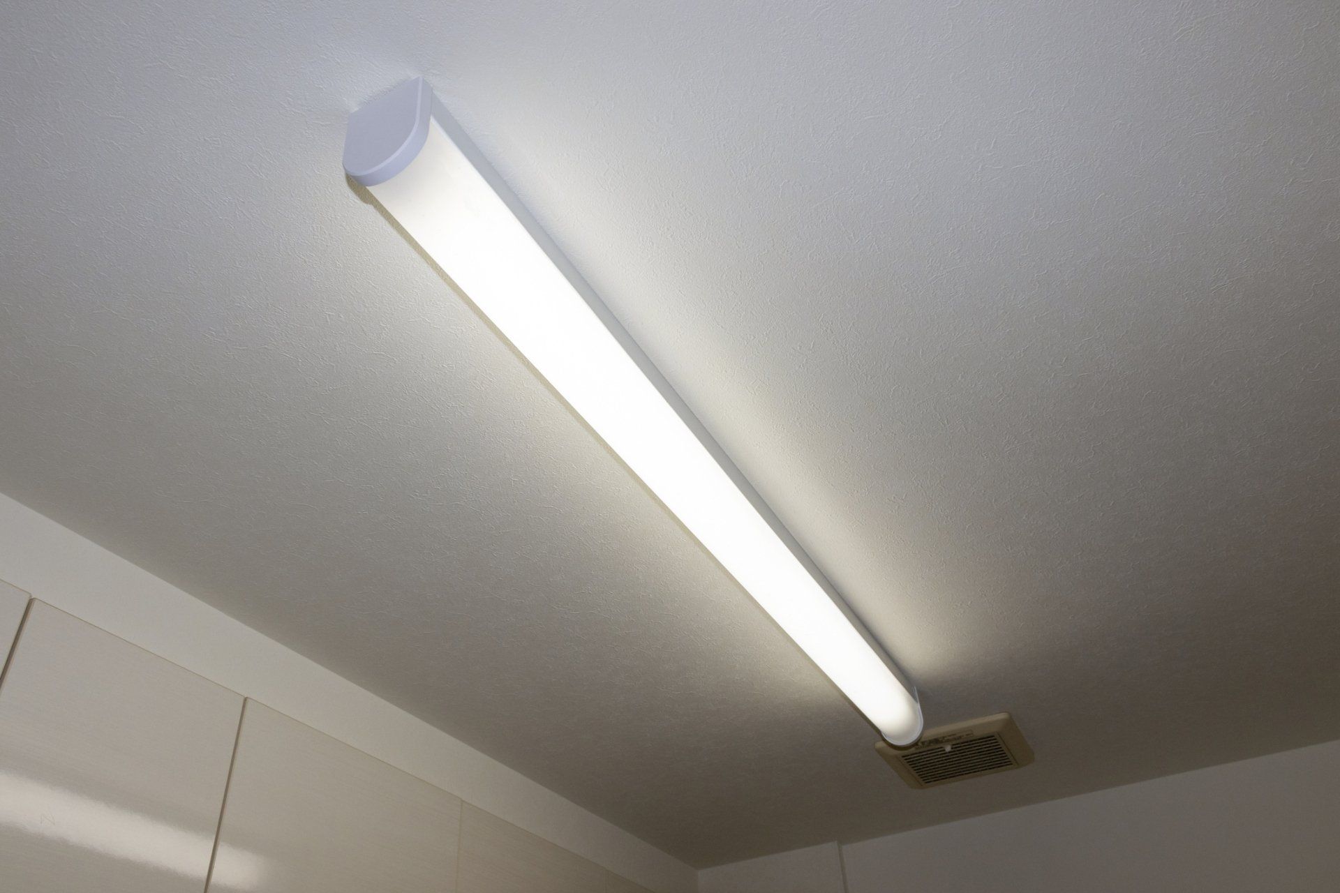 Fluorescent Light — Eugene, OR — Heinke's Electrical & Lighting Fluorescent Light — Eugene, OR — Heinke's Electrical & Lighting