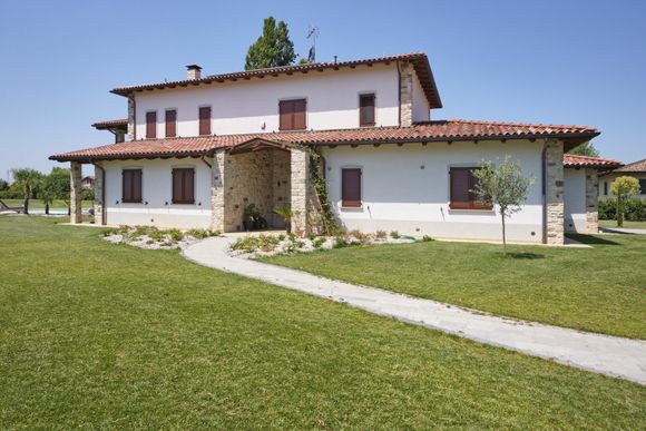 realizzazione villa con piscina