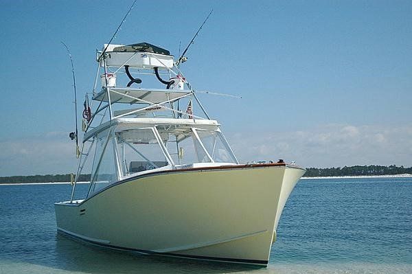 Blue Water Adventures operates a 32 foot Gamefisher
