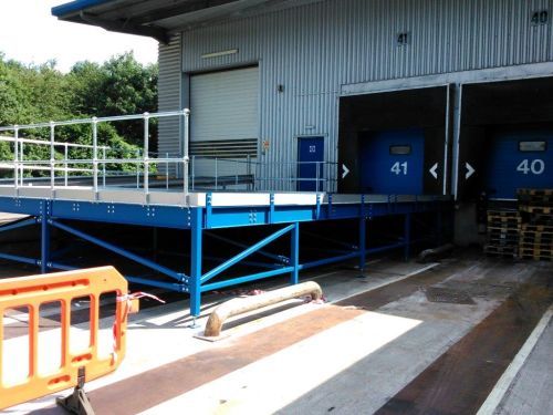 Loading platform for Lidl UK