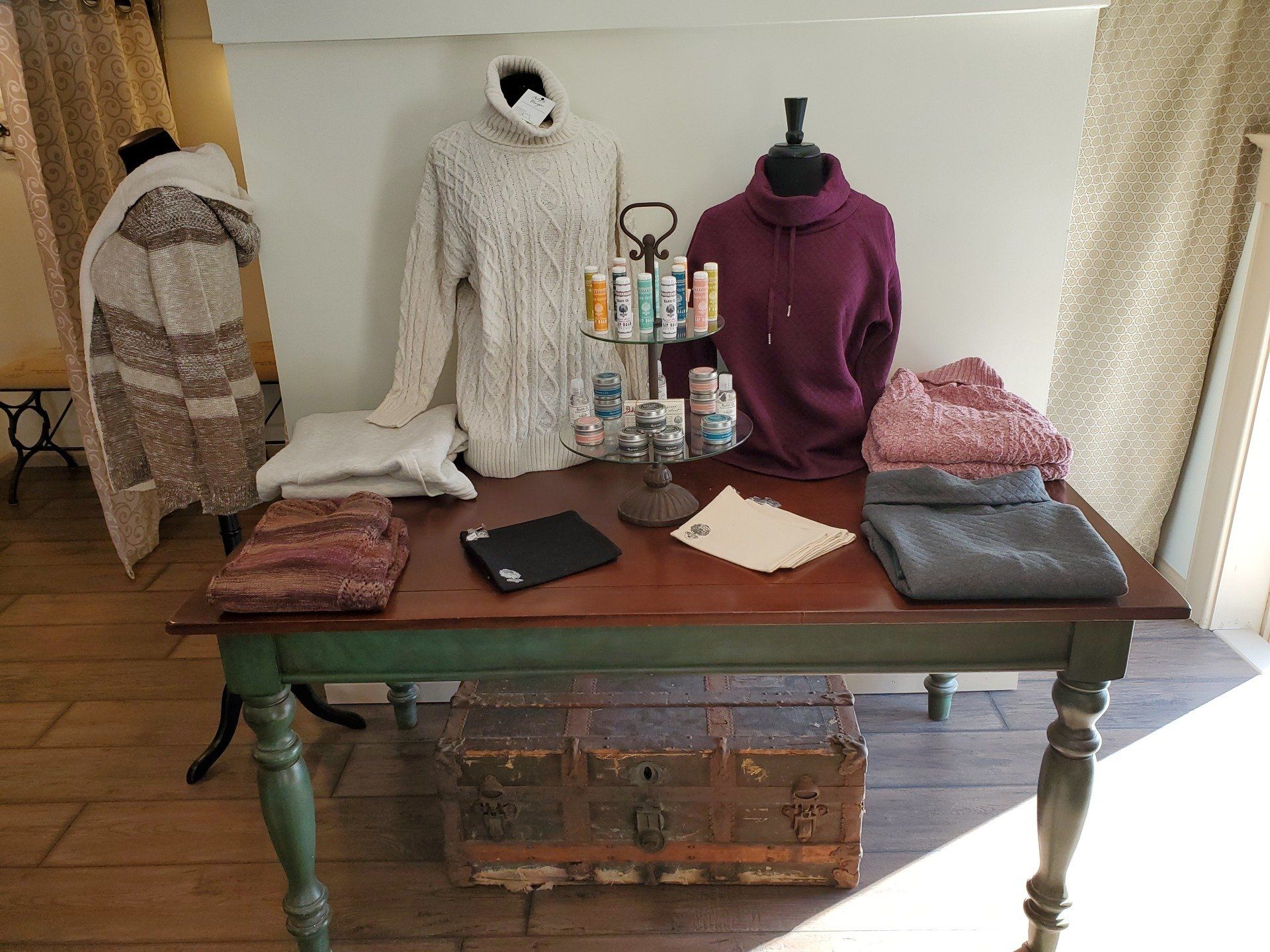 women's clothing and accessories