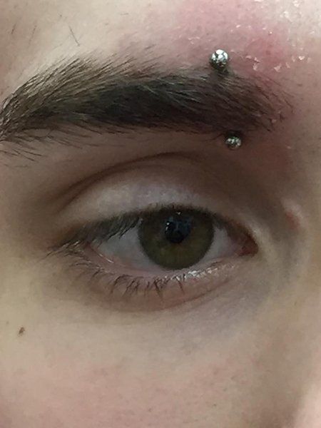 eyebrow piercing