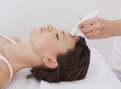 forehead massage