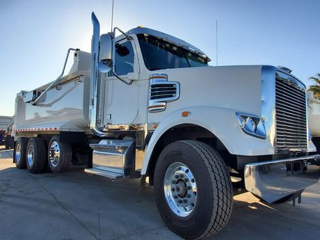 Dump Body Specs — Front View Of CAT Truck in Yuma, AZ Dump Body Specs — Front View Of CAT Truck in Yuma, AZ