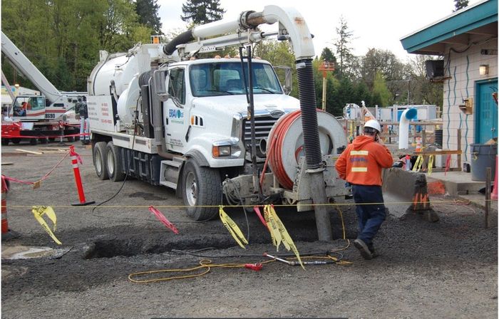 Vacuum truck services seattle. Vacuum trucks near me. vactor truck seattle. vac truck companies. vac truck.