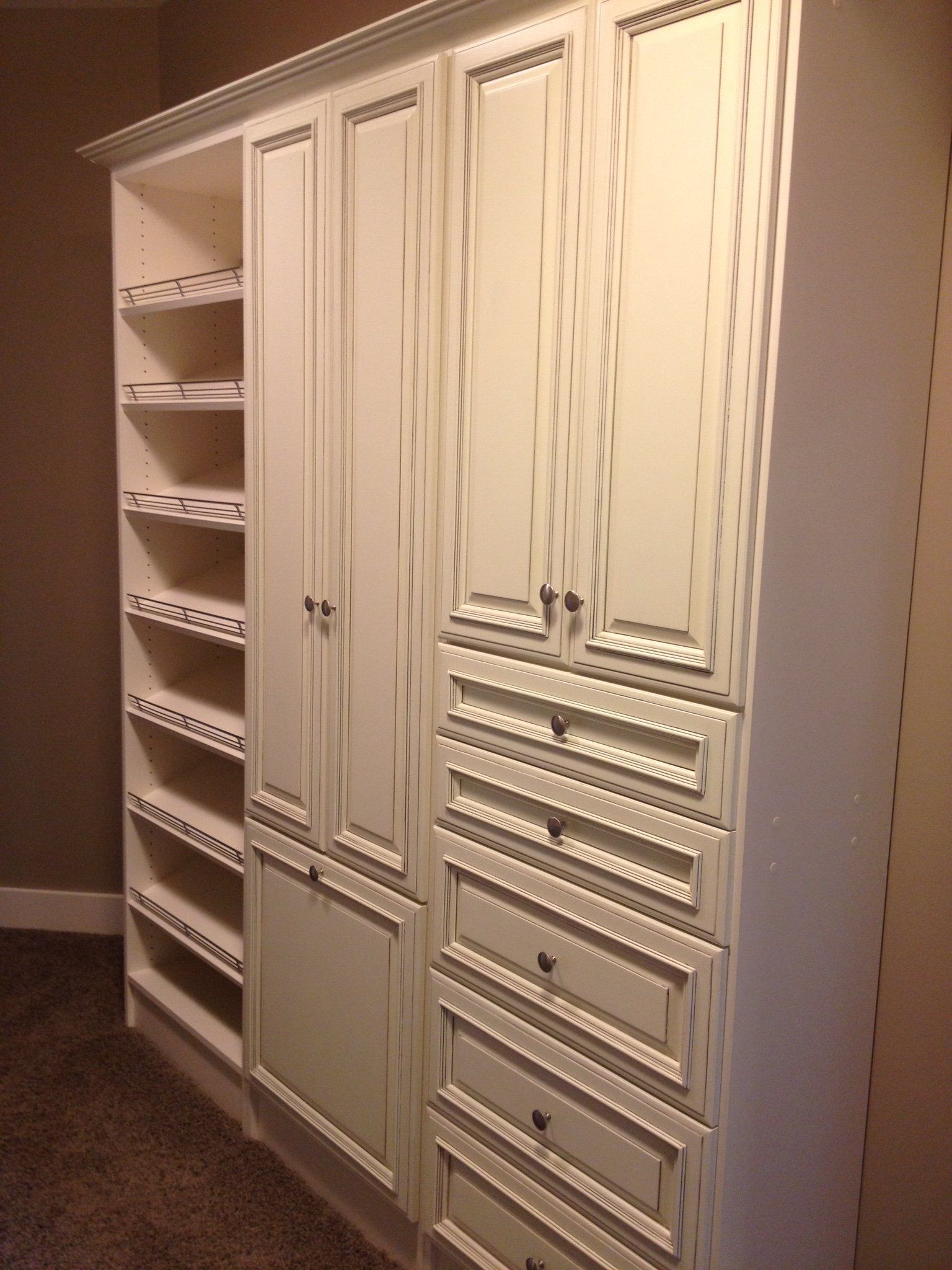Custom Closet System