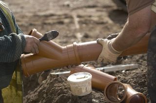 Repairing damaged and broken drains