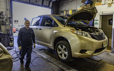 Auto Body Repair — Mechanic Reading The Error Codes With Diagnostic Device in Lakewood, NJ