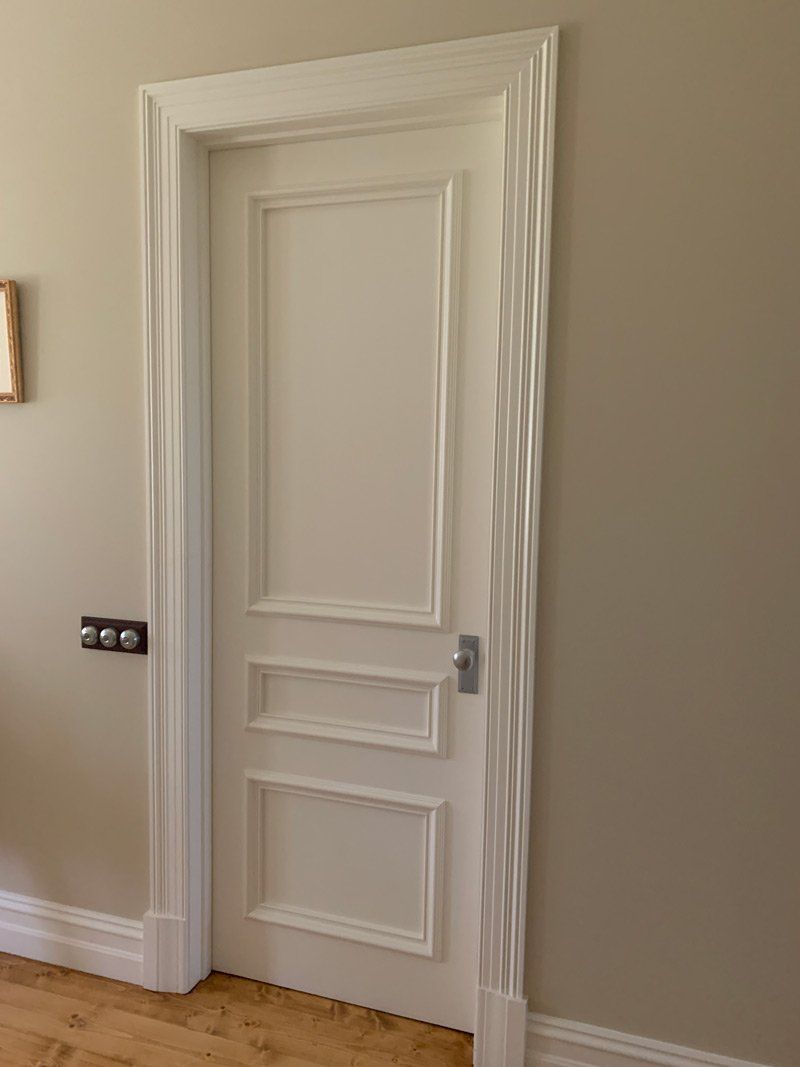 timber door