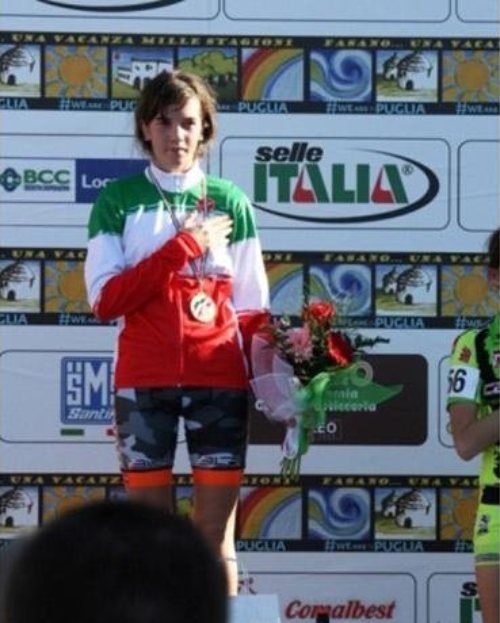 Atleta durante una premiazione sportiva