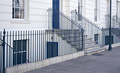 Metal gates