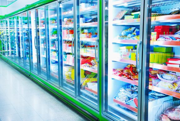 banco frigo con porte a vetri