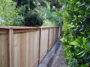 Sandwich-Style Fence