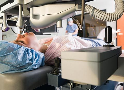 Patient Undergoing LASIK Surgery | Roswell, NM | Engstrom Cataract and Laser Center Patient Undergoing LASIK Surgery | Roswell, NM | Engstrom Cataract and Laser Center