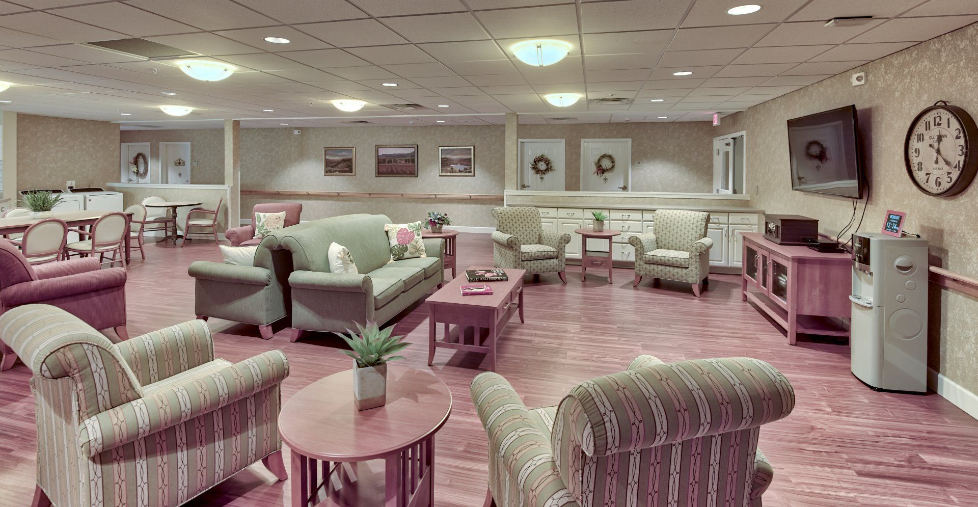 Memory Care Living Room at Heathwood Penfield
