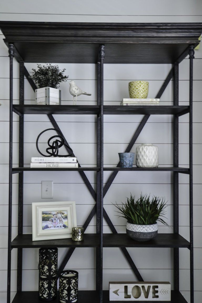 Casual Modern Farmhouse Living Shelf Style | Charlotte & Waxhaw | An Inspiring Home