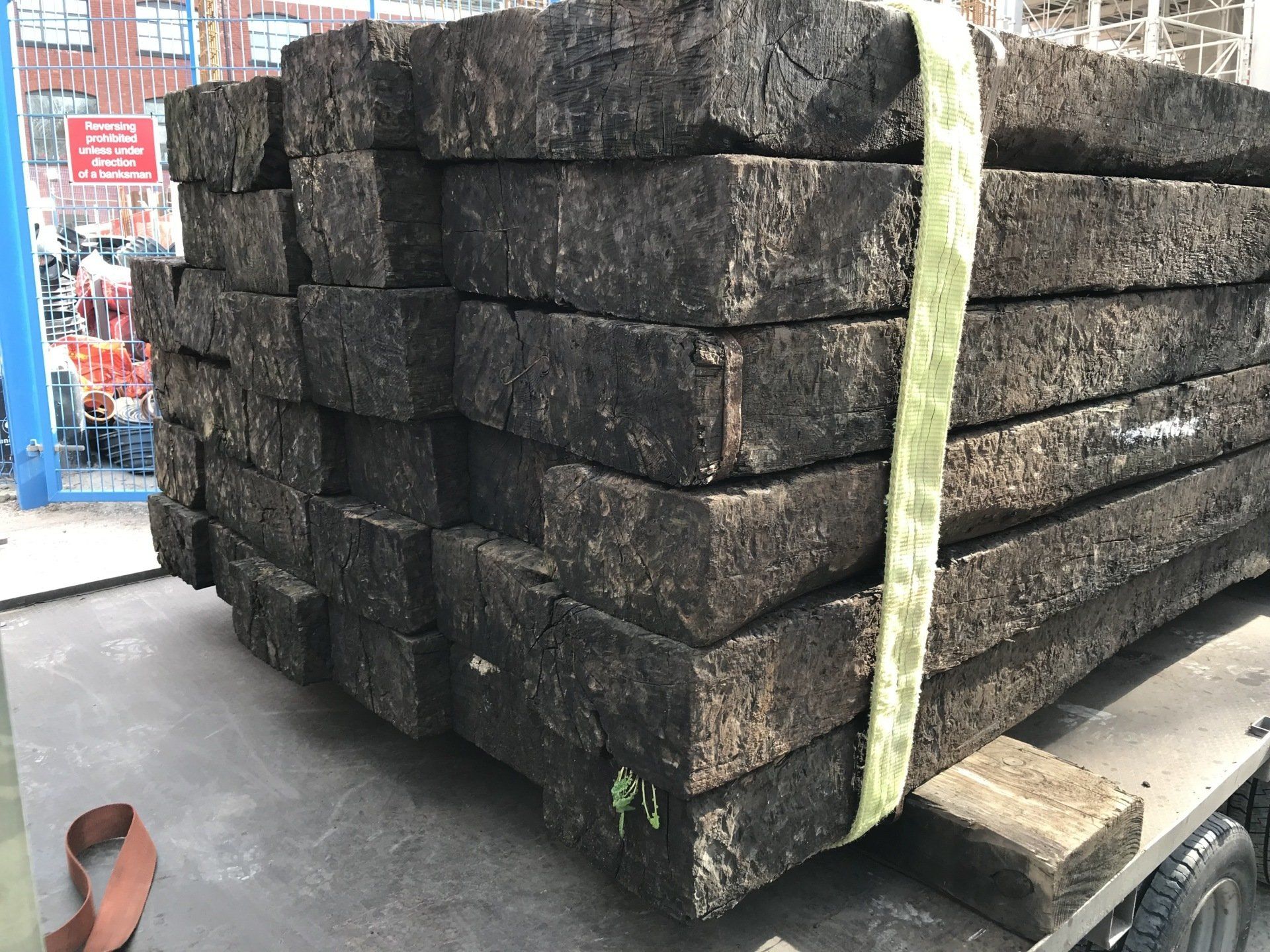 Grade A German Oak Railway Sleepers Grade A German Oak Railway Sleepers