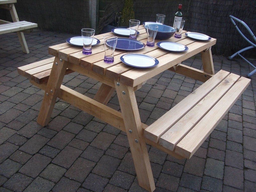 oak pub table