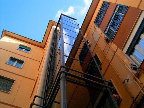 Ascensore via Cariteo