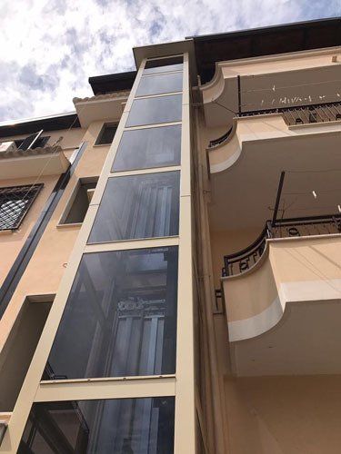 Ascensore su palazzo