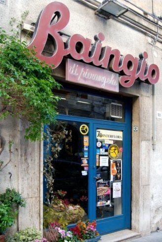 Esterno negozio 2