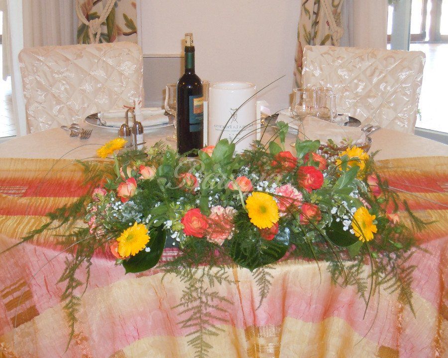 Tavolata con fiori