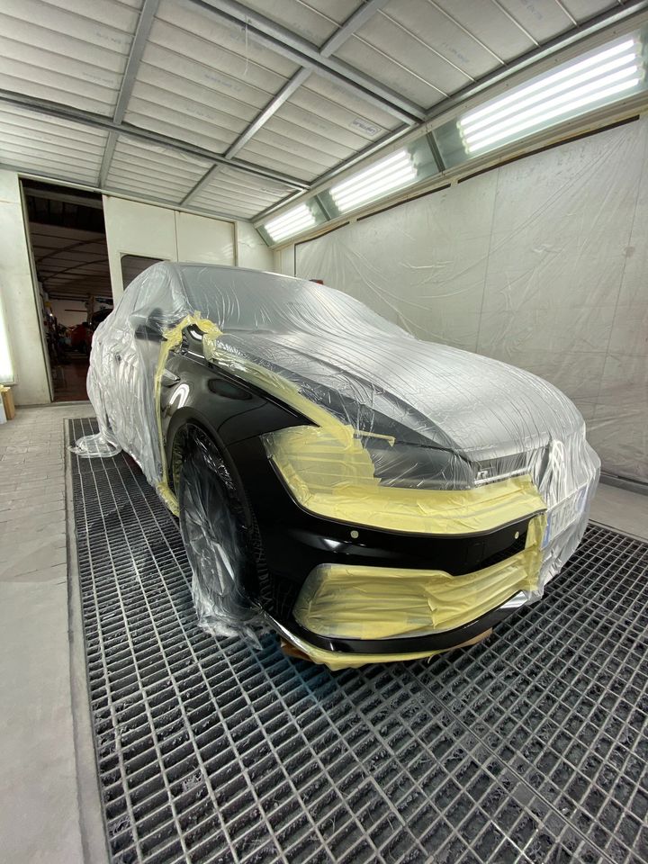 riparazione della carrozzeria auto