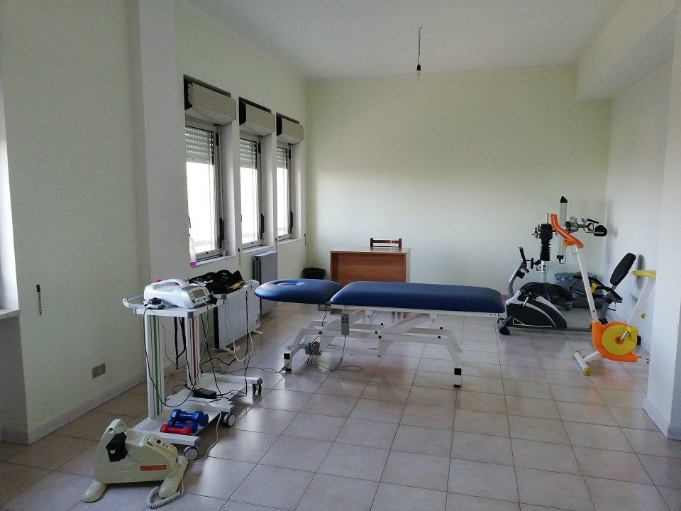 Sala per riabilitazione fisica per anziani