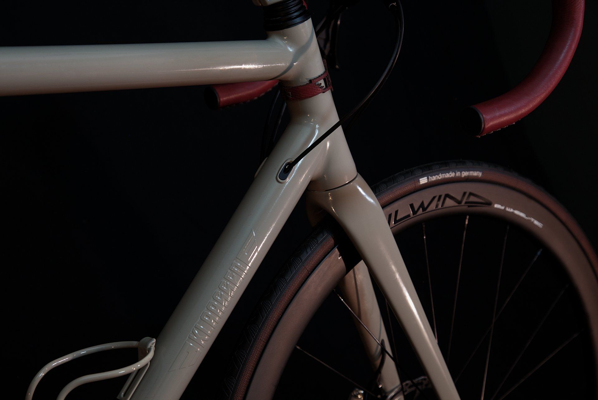 aluminium racefiets, stijlvol met schrijfrem, karakter