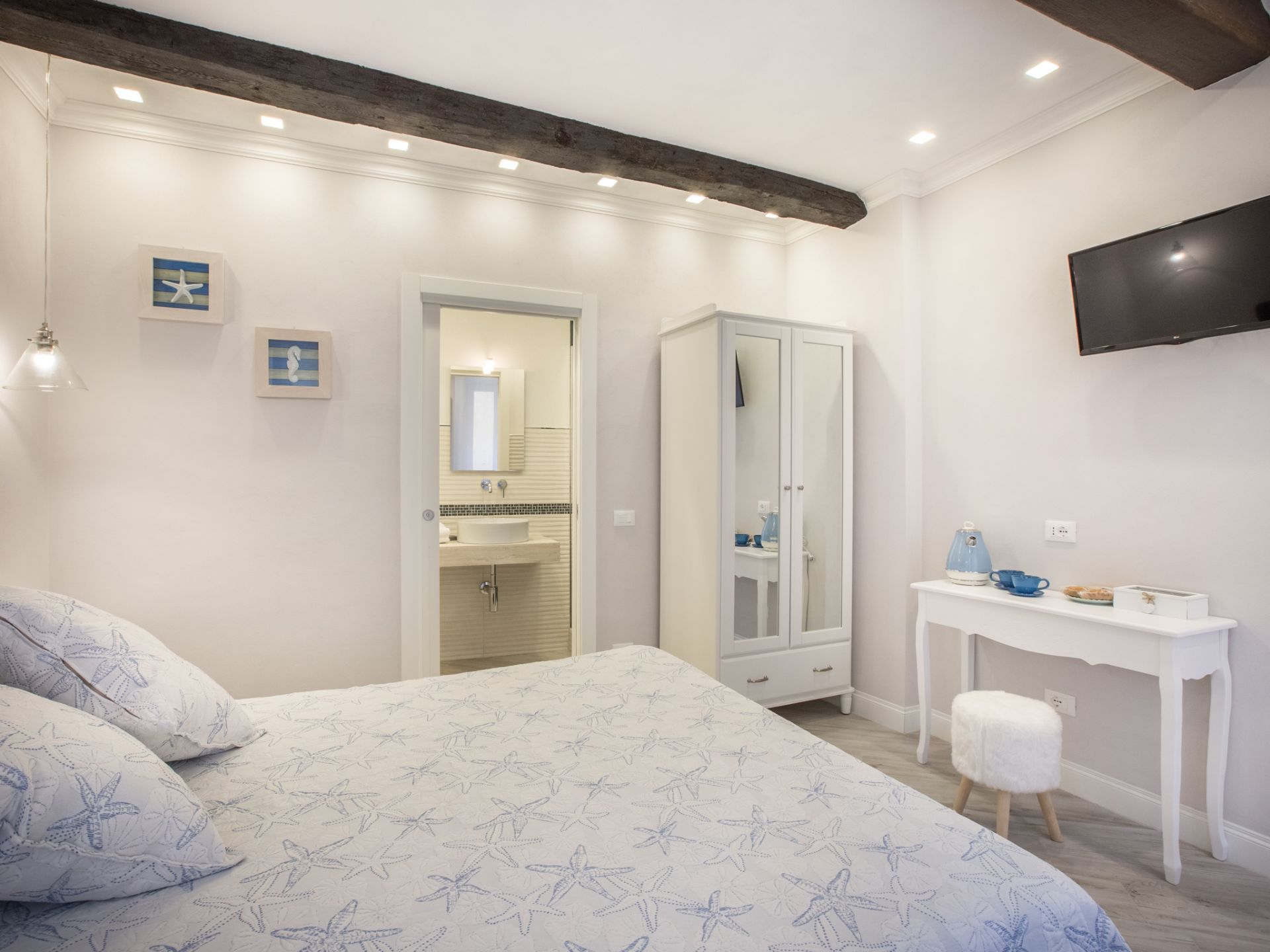 Tragagia bedroom 4