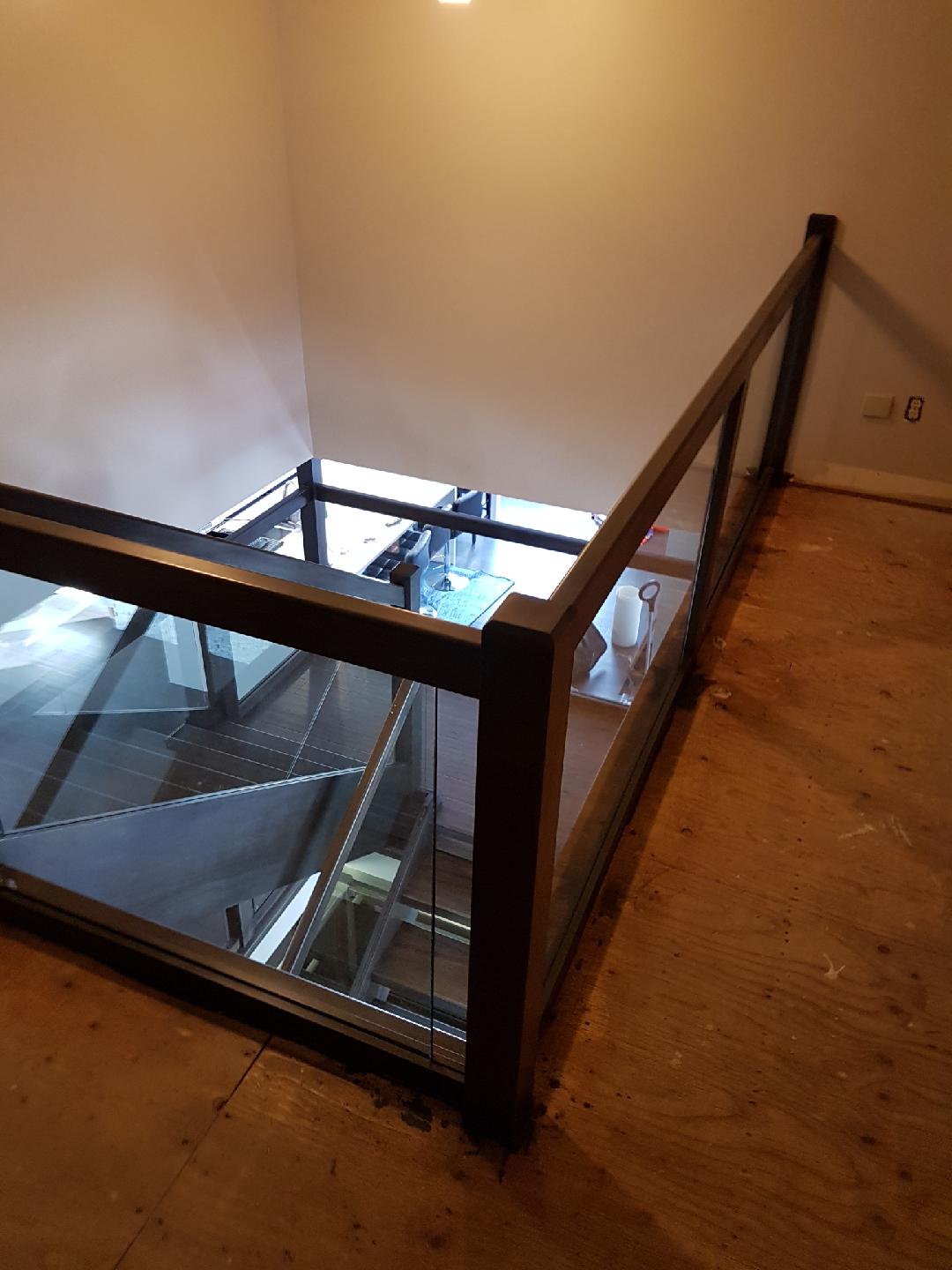 Rail - Glass