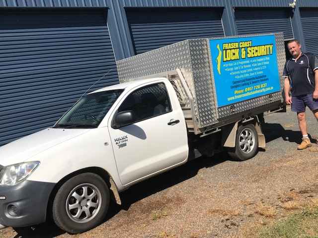 fraser coast lock and security service vehicle