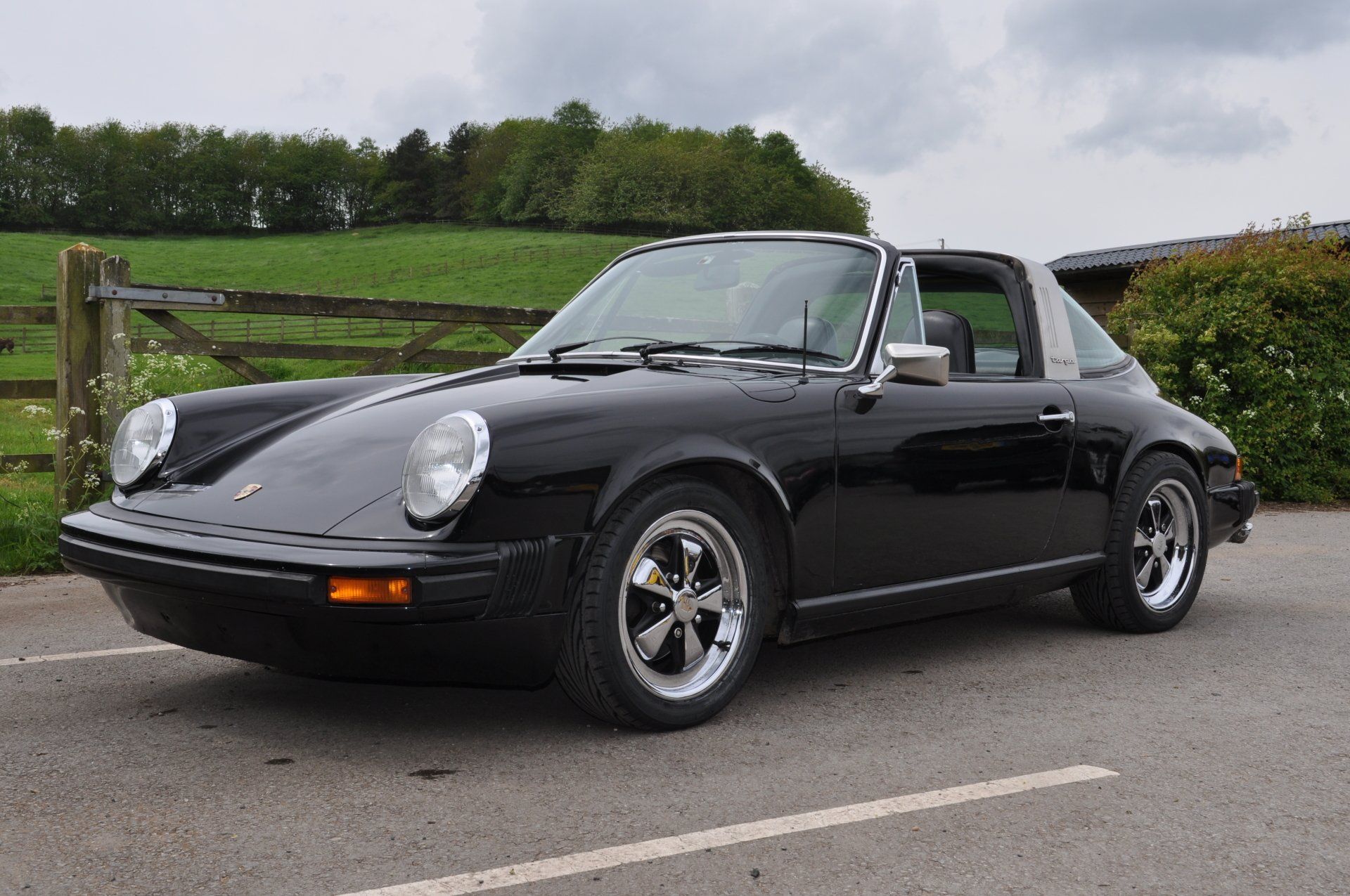 911: 3.2 CARERA TARGA