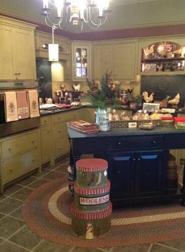 kitchen island - Roger S Wright Furniture LTD, Blooming Glen, PA.