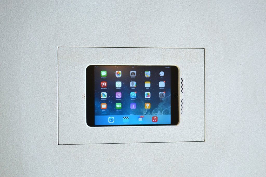 Wall-Smart mounted Apple iPad Mini