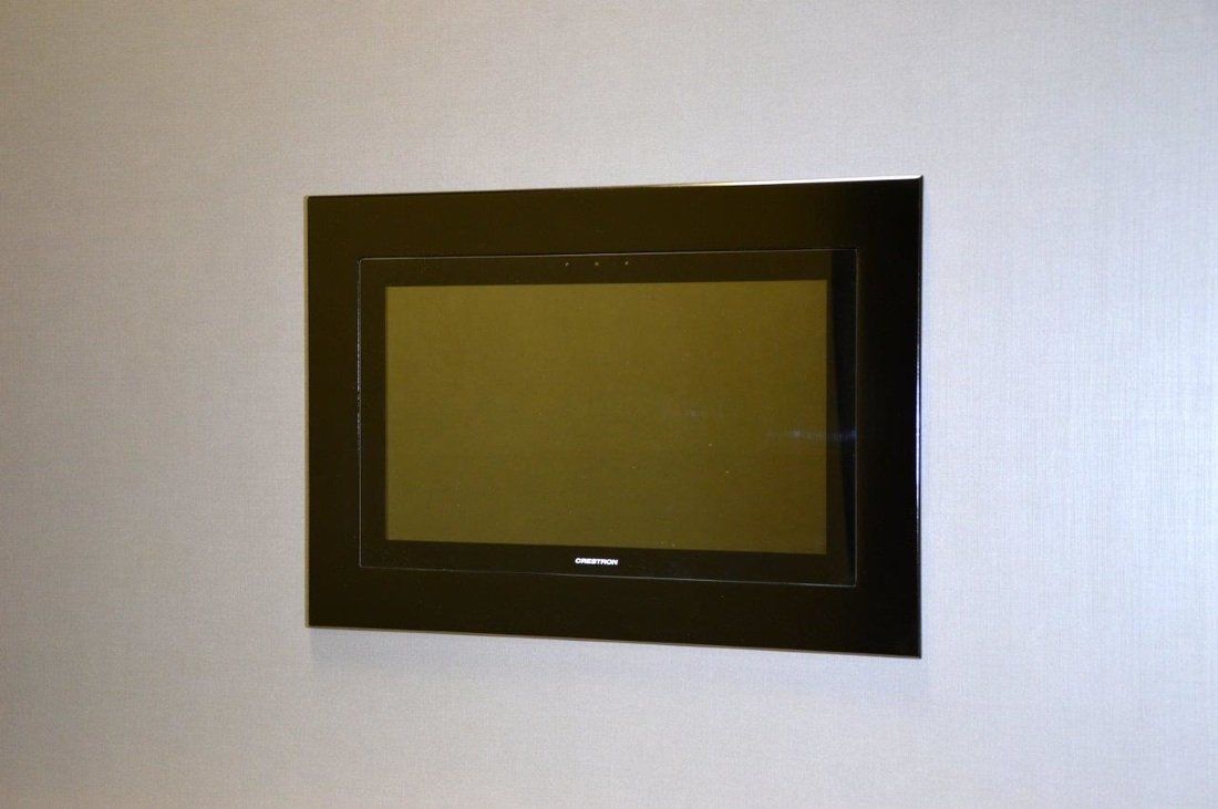 Wall-Smart mounted Crestron TS-1542