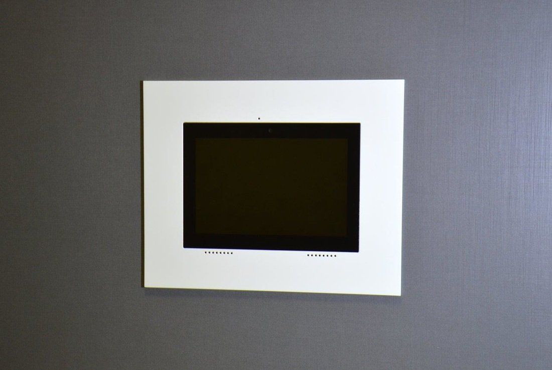 Wall-Smart mounted Control4 T3