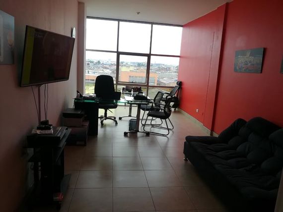 Préstamos Sobre Vehículo interior de oficina