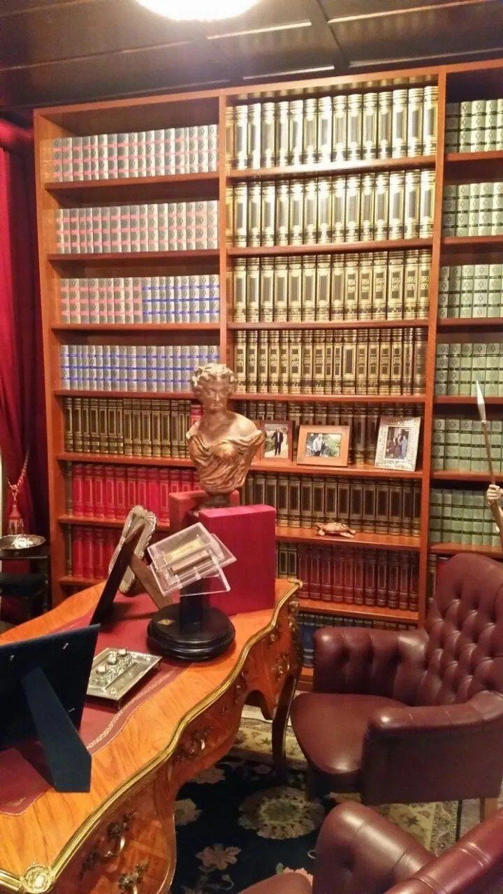 Libri studio legale a Milano