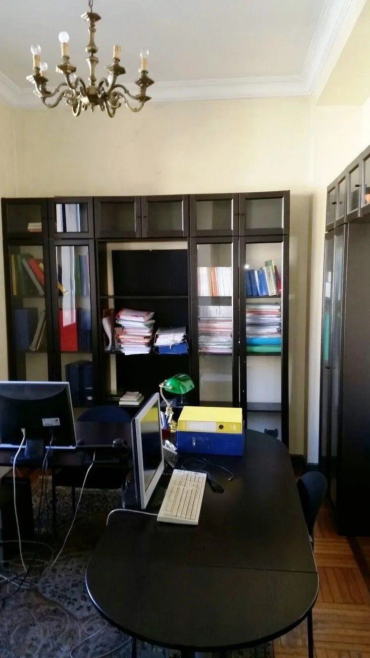 Lampadario studio legale a Milano