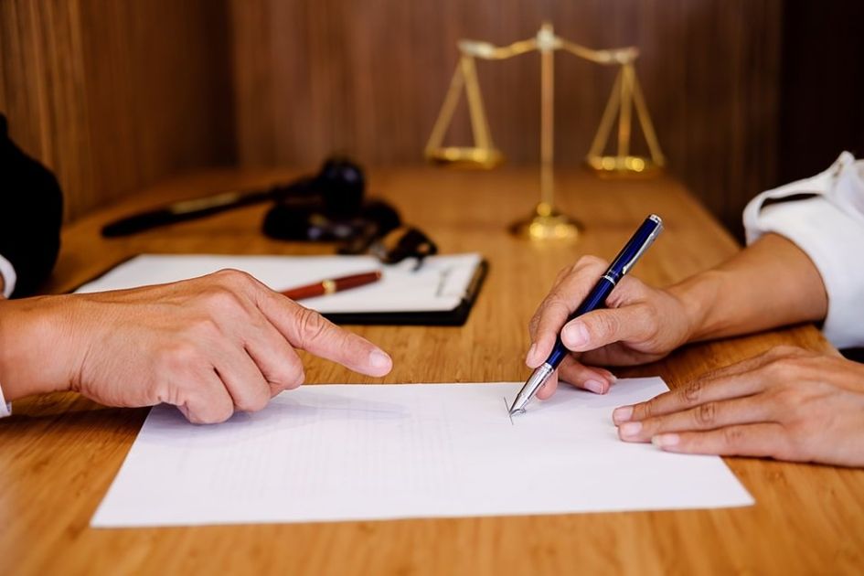 Firma contratto